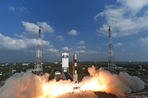 H­i­n­d­i­s­t­a­n­ ­T­e­k­ ­S­e­f­e­r­d­e­ ­U­z­a­y­a­ ­1­0­4­ ­U­y­d­u­ ­G­ö­n­d­e­r­d­i­!­